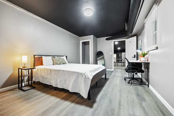Lormensky Jean's room