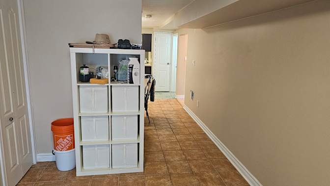 HONG TAI JIAO's room