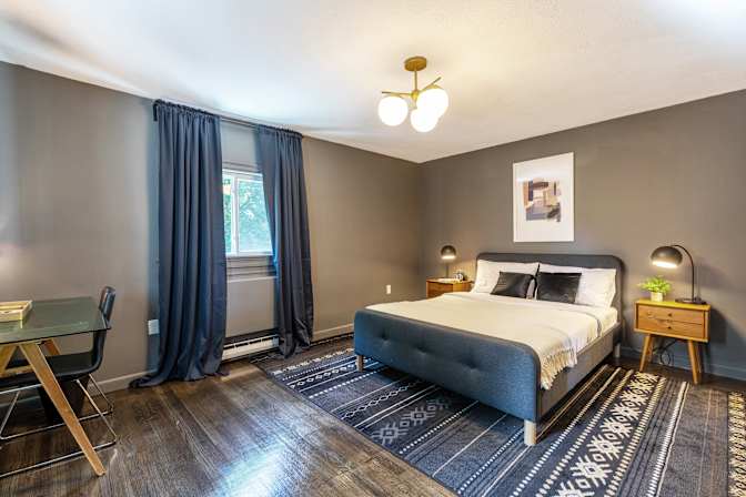 Sam June's room