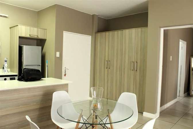 Dee's room