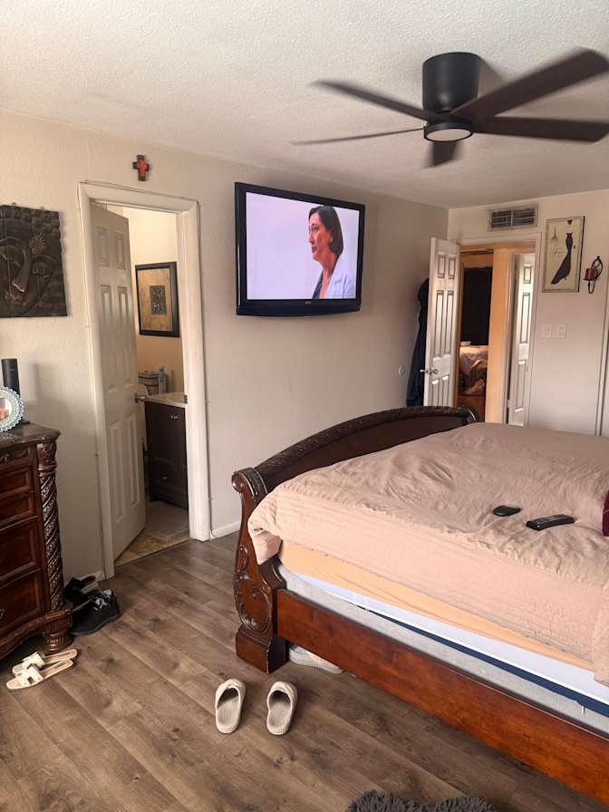 Kayla's room