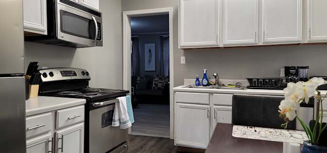 GBU Holdings Group's room