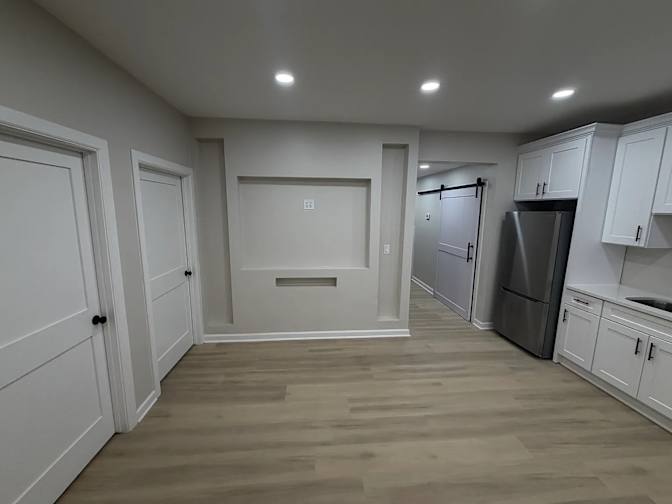 Alcove Rooms's room