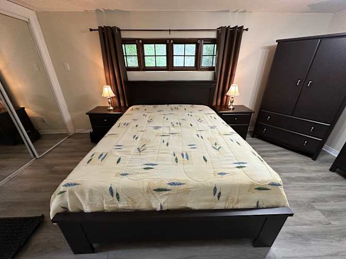 Serge's room