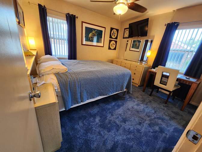 wdrinshed's room