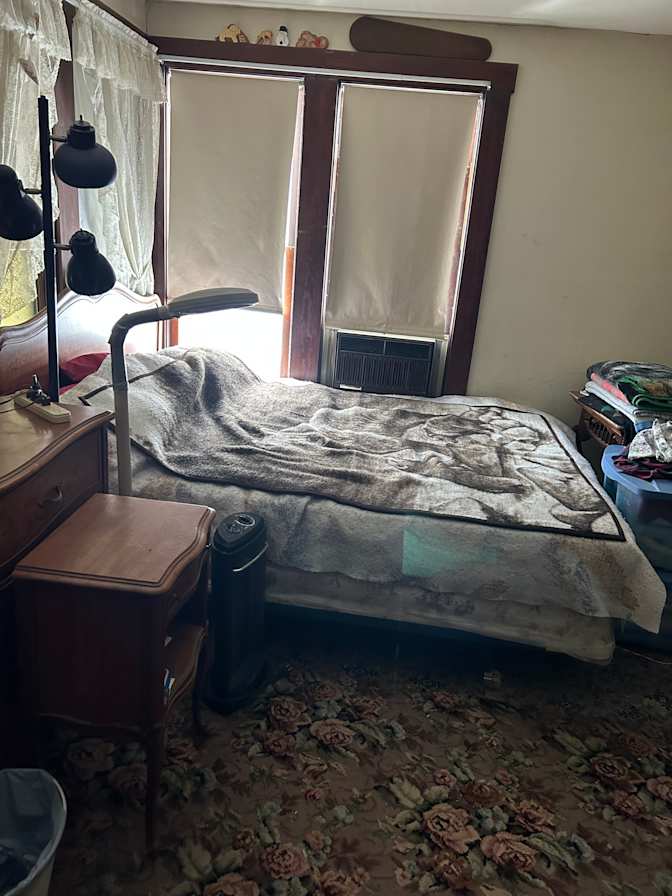 W. Ivan Schworm's room