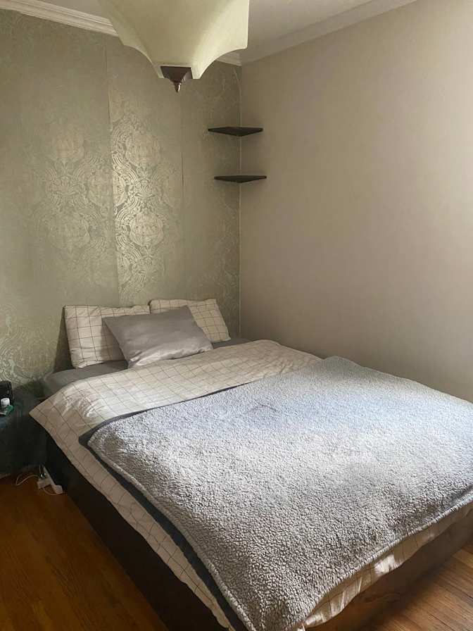 Steve's room