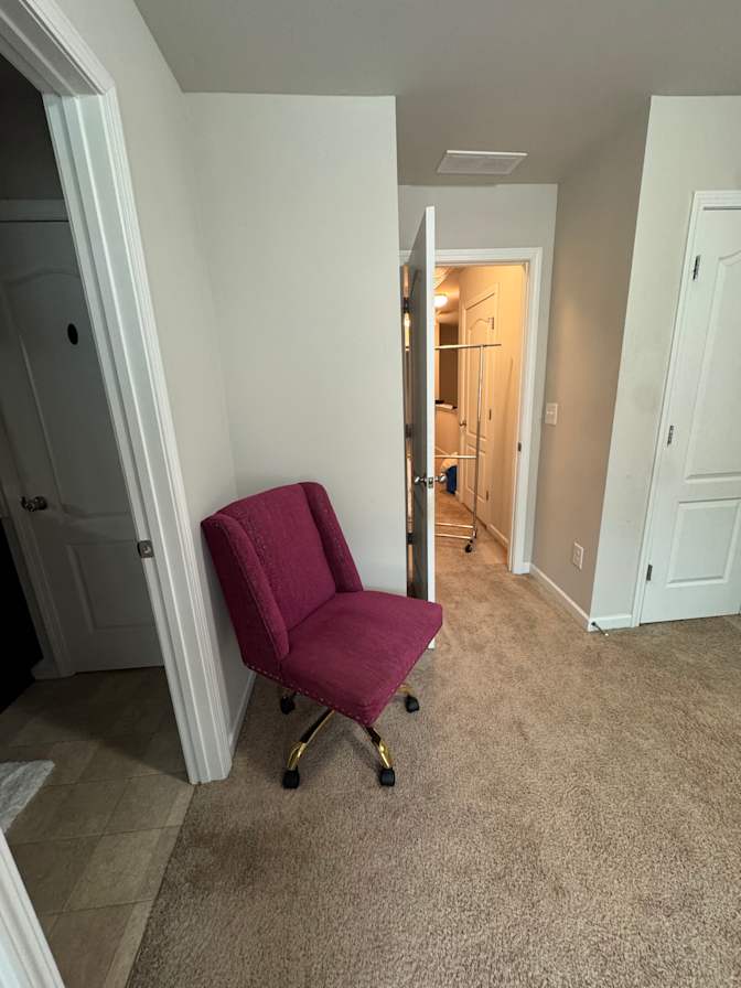 Izabela Fleury's room