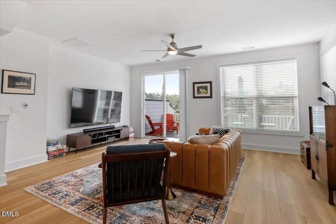 Alcove Rooms's room