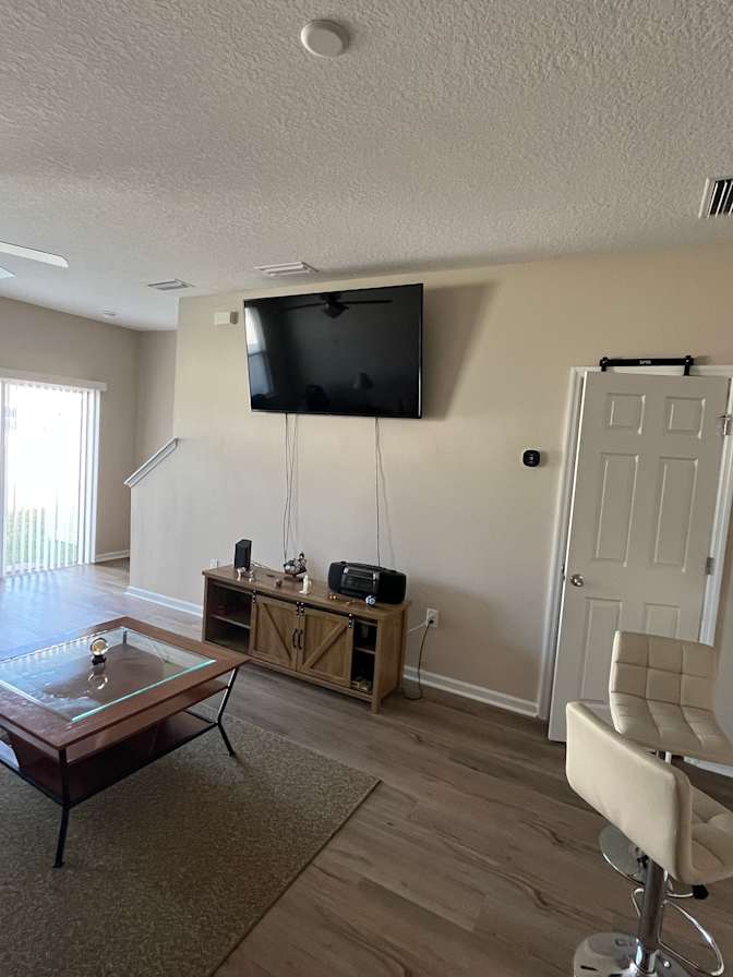 Thomas's room
