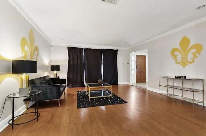 ReStore Housing Inc.'s room