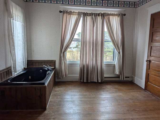 Greg's room