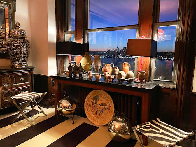 Steev's room