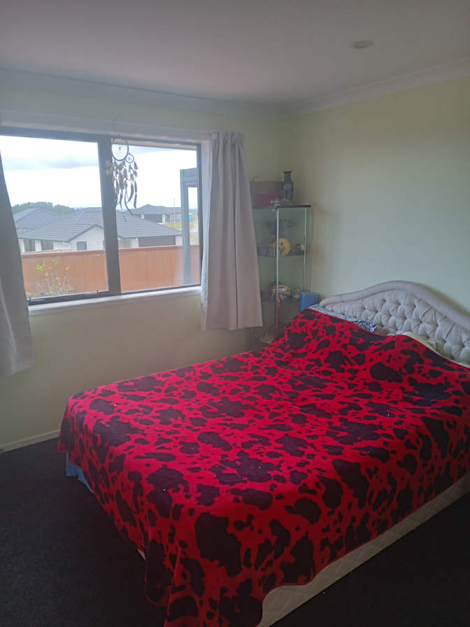 Carl's room