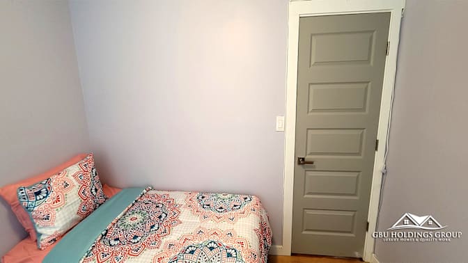 GBU Holdings Group's room