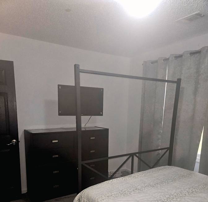 Toni's room