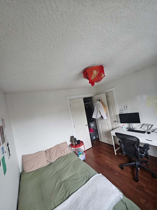 Aude's room