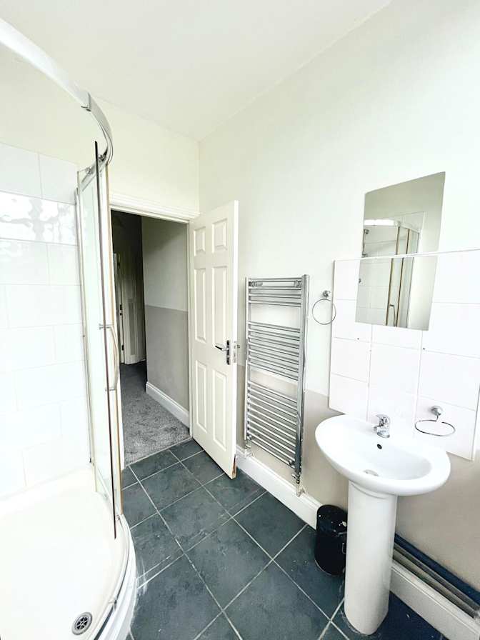 Upper Residence Property Ltd.'s room