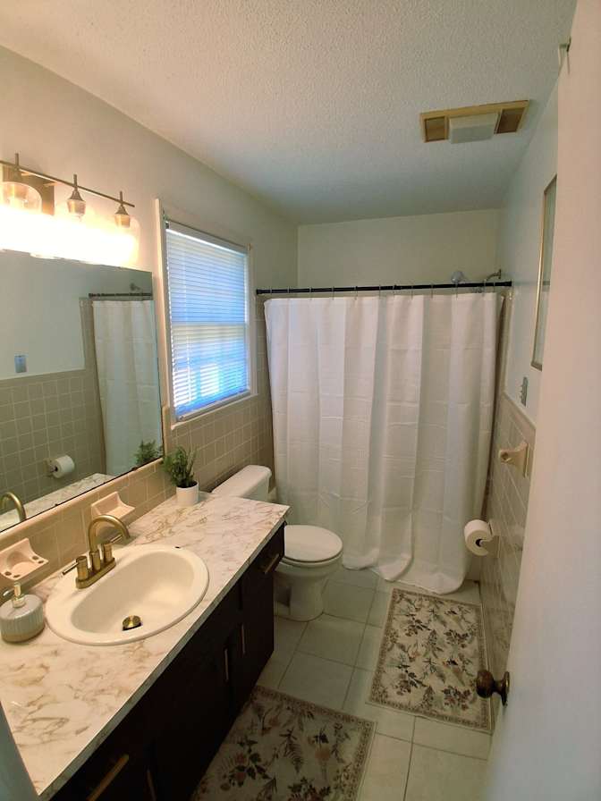 Teshia Salters's room