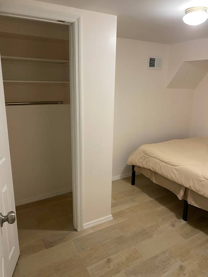 EAST COAST's room