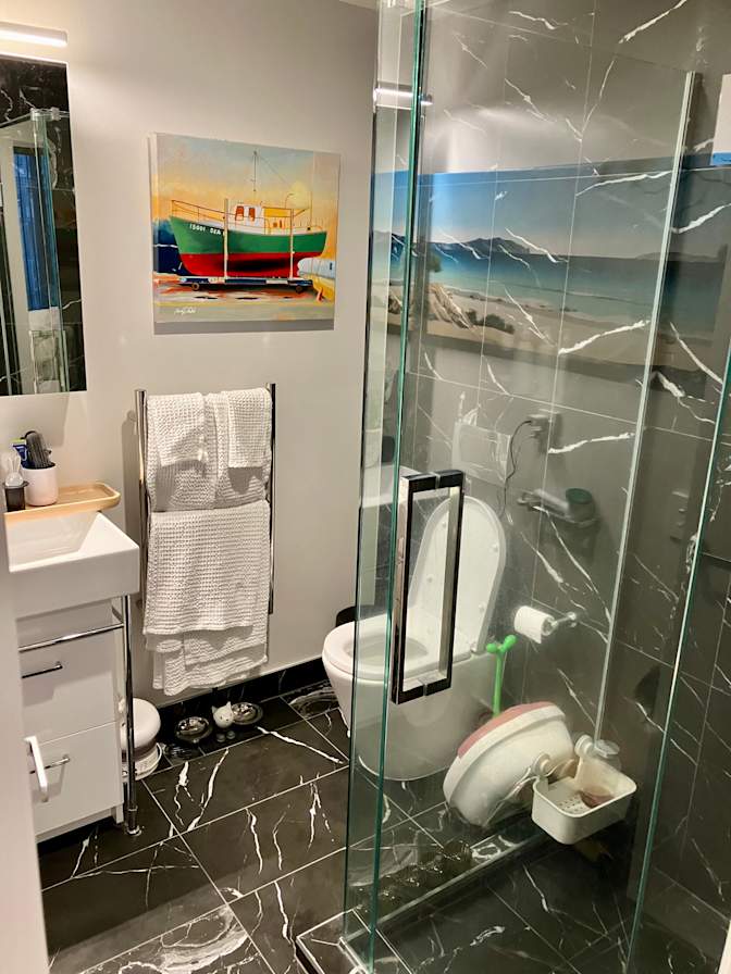 Kenneth's room