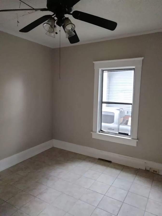 Alcove Rooms's room