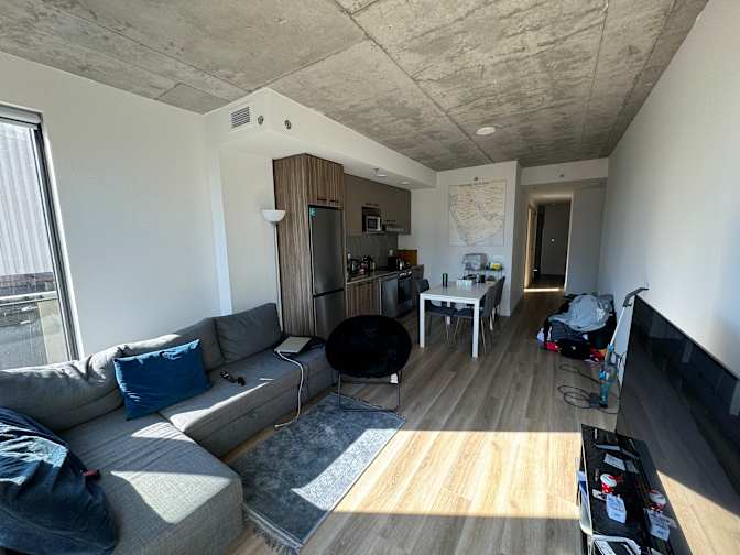 Faris's room