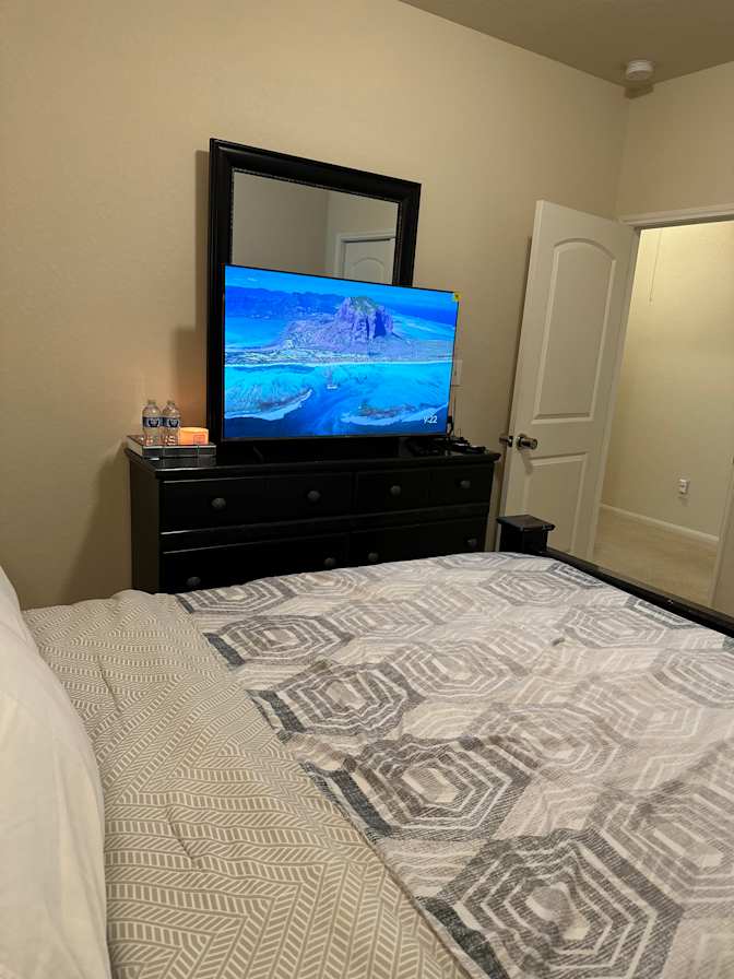 Bee's room