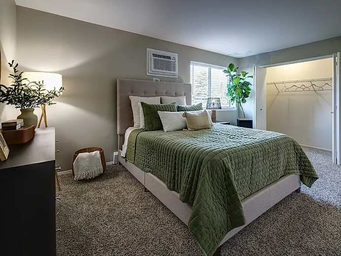Kaiser Mos's room