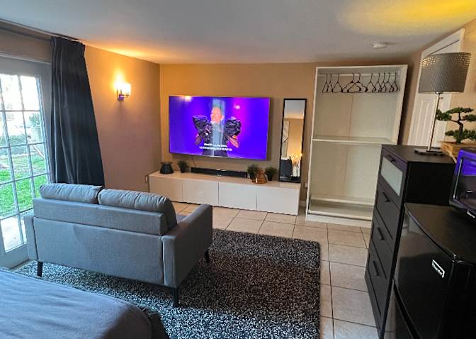 Julian Guerrero's room