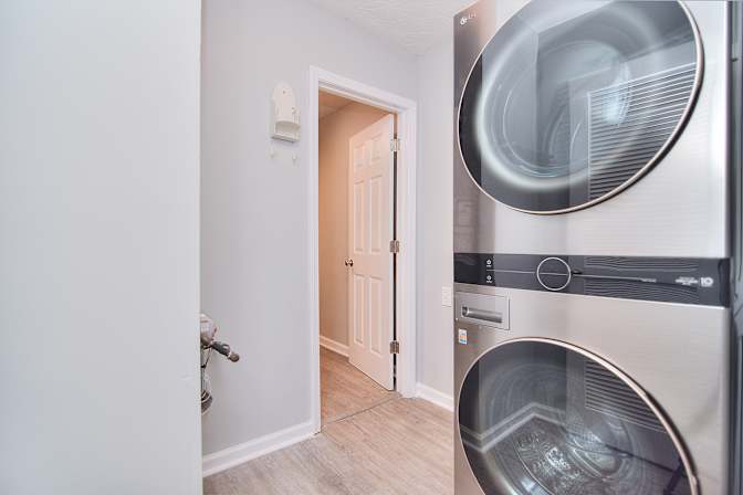 lifedoorrentals's room