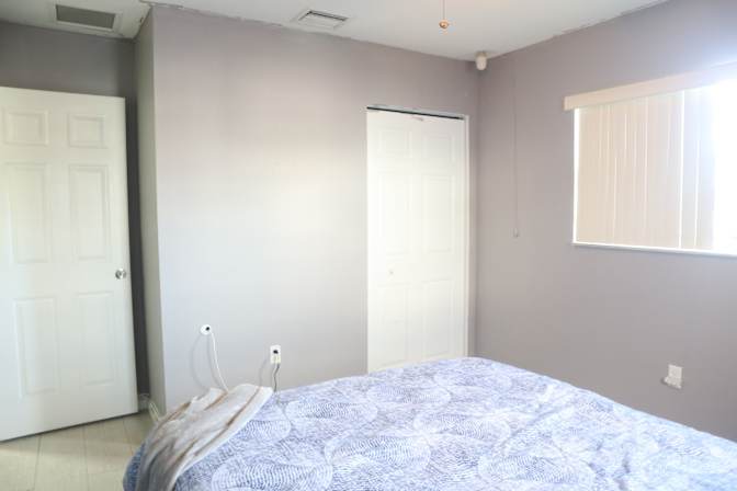 Isabella S.'s room