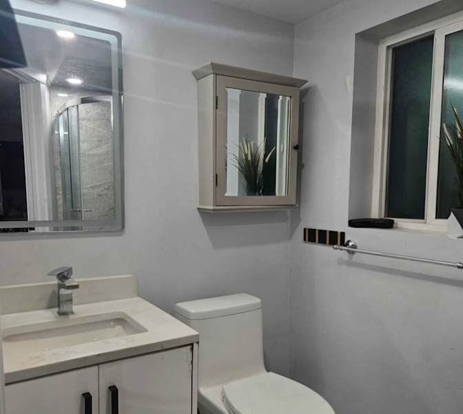 Alna Varghese's room