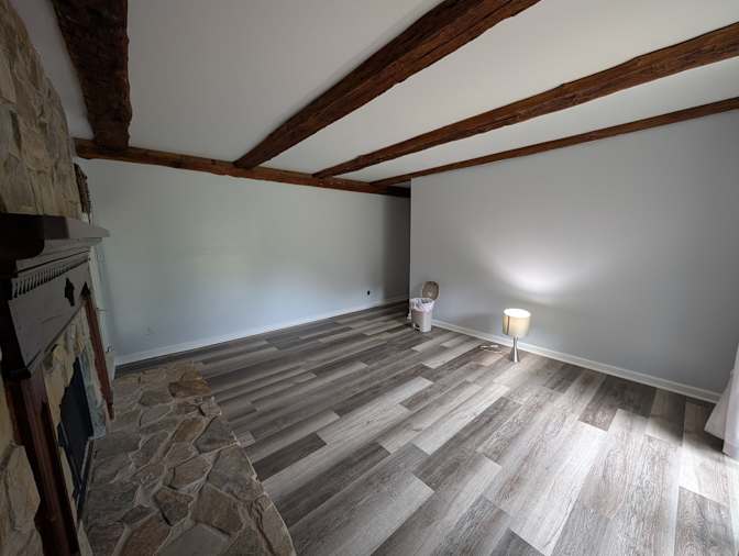 Alcove Rooms's room