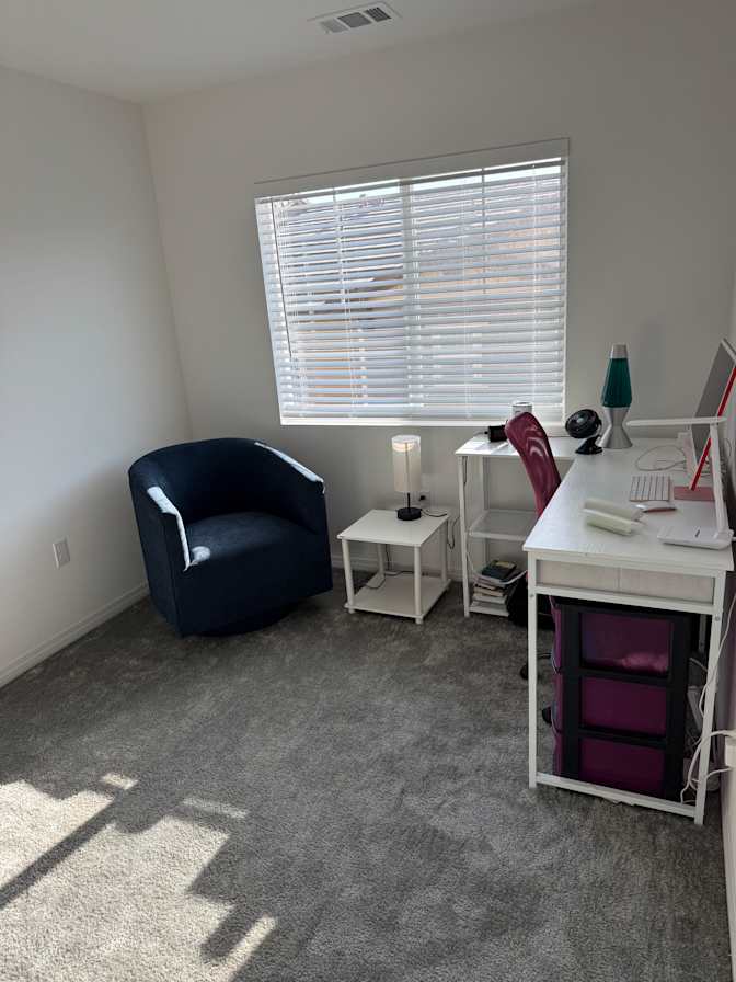 Aya's room