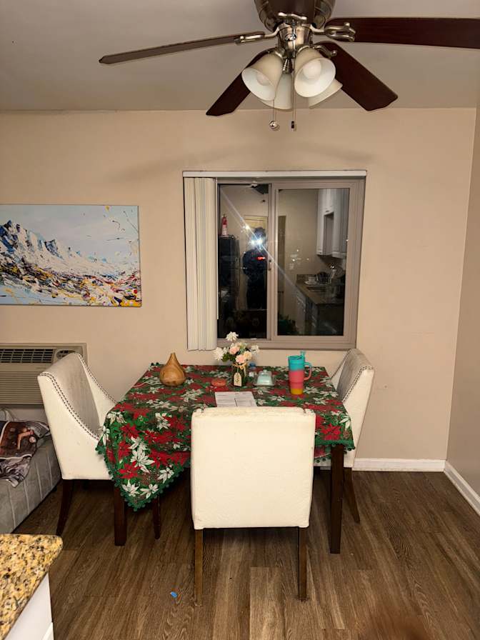 holland's room