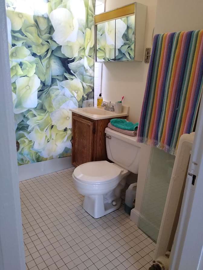 Andrea's room