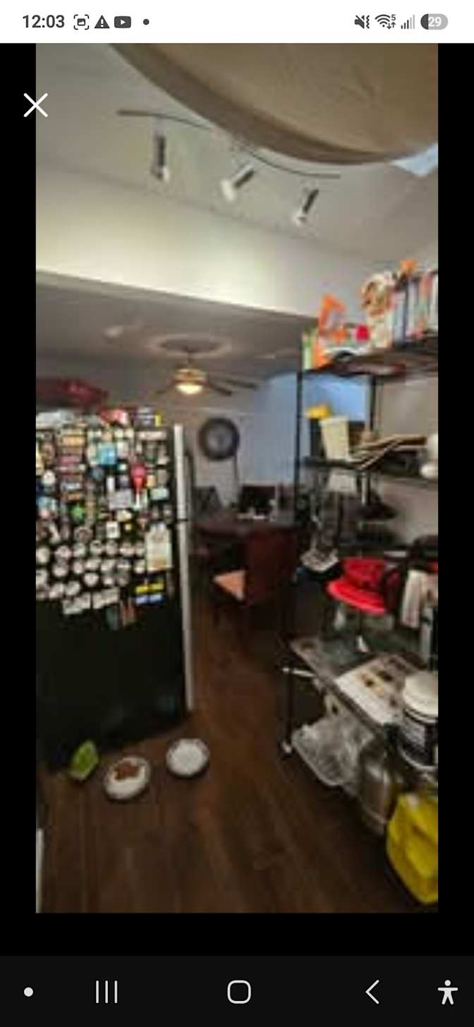 Marc Sauvageau's room