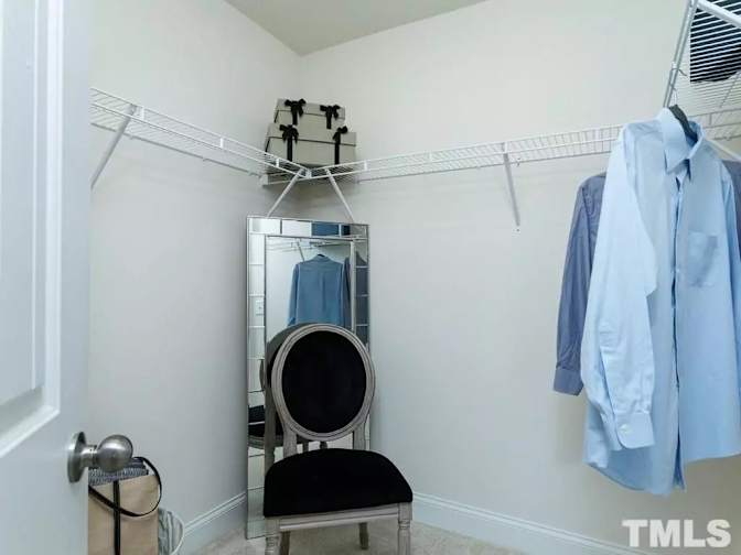 Alcove Rooms's room