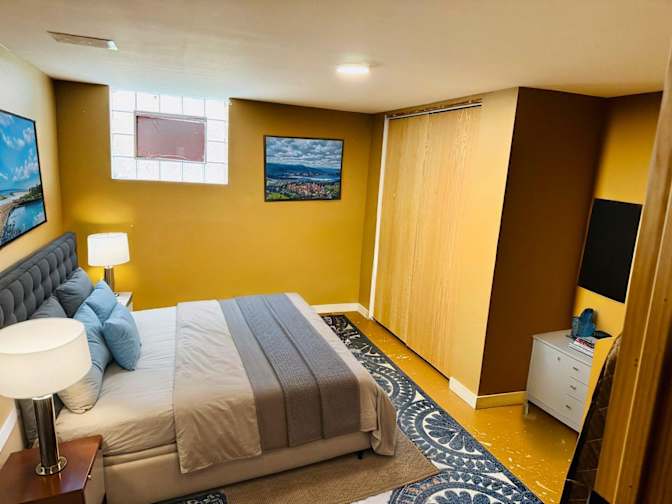 Alfonso's room