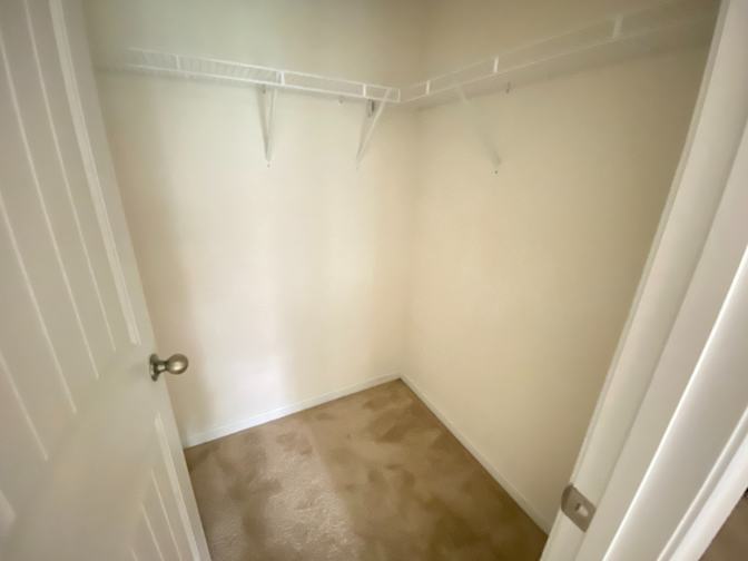 Alcove Rooms's room