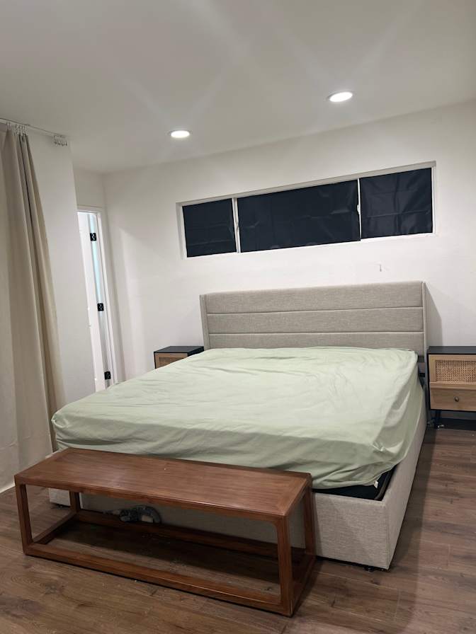 Liz's room