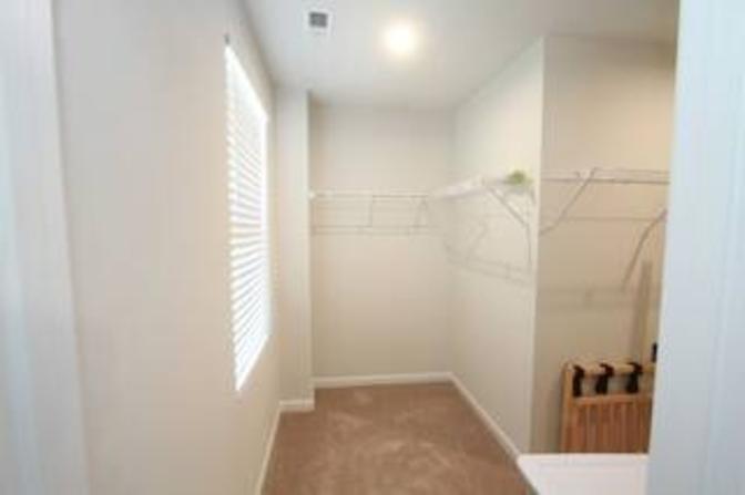 Alcove Rooms's room