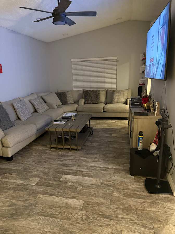 Humberto Del Toro's room