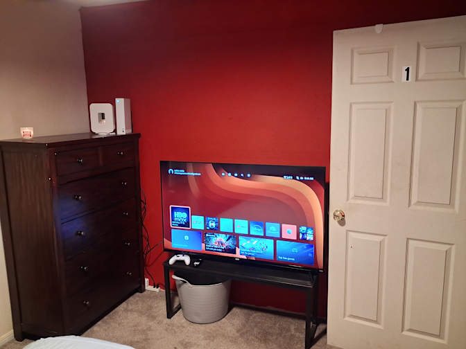 Professor Carlos's room