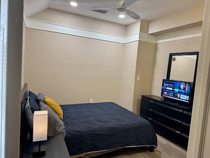 Gloriana's room
