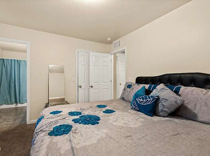 Sara's room