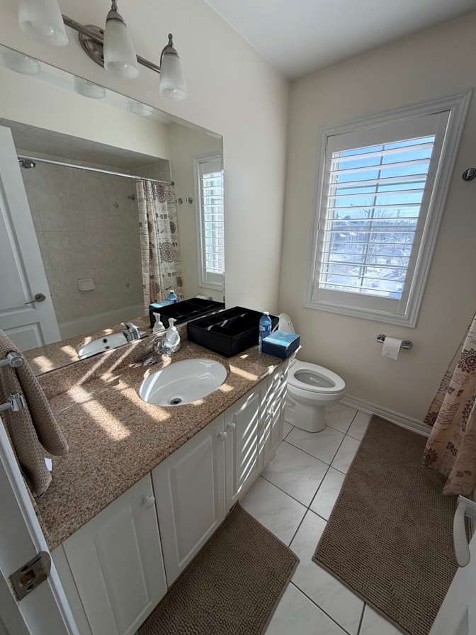 Parastoo Lalani's room