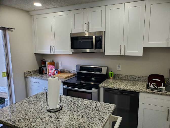 Jason Bryan, Realtor's room