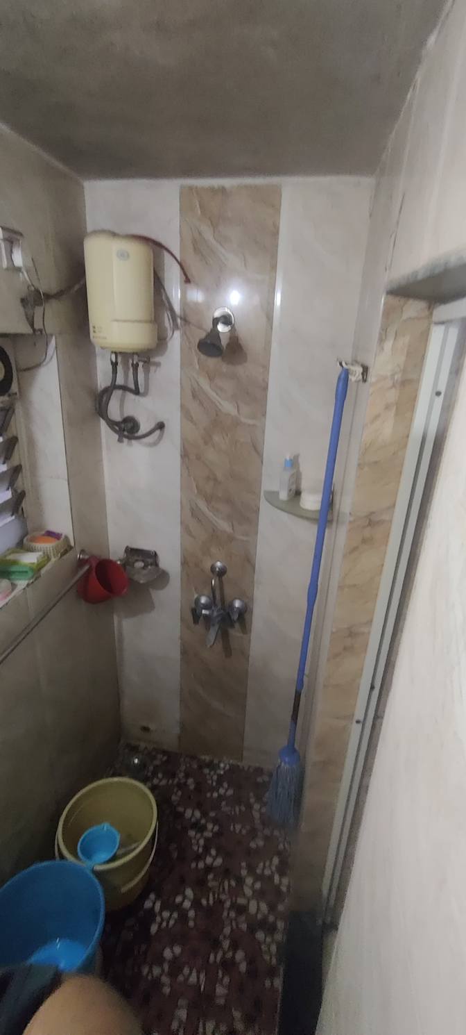 kasar saniraj shantinath's room